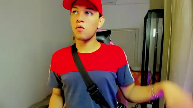 Top and bottom online show from April 4, 2026, 8:26 pm