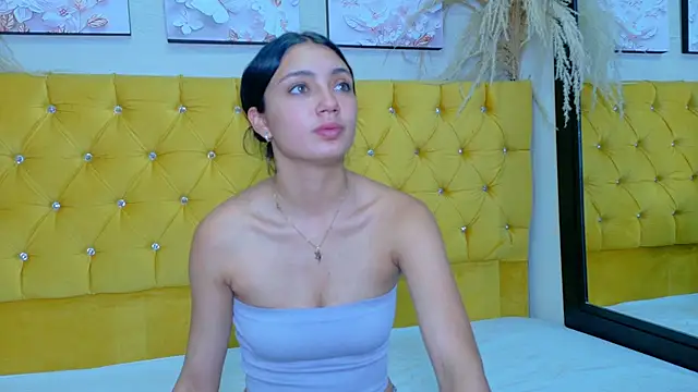 Snapshot of _ArianaToroo chatting on March 3, 2026, 1:40 pm ArianaToroo online show from March 3, 2026, 1:40 pm