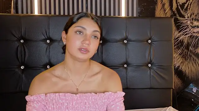 Snapshot of _ArianaToroo chatting on March 2, 2026, 3:30 pm ArianaToroo online show from March 2, 2026, 3:30 pm