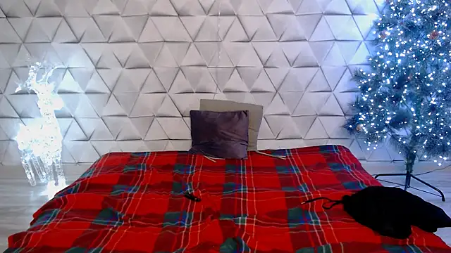 Snapshot of Pure_Aura chatting on February 24, 2026, 9:26 pm Pure Aura online show from February 24, 2026, 9:26 pm