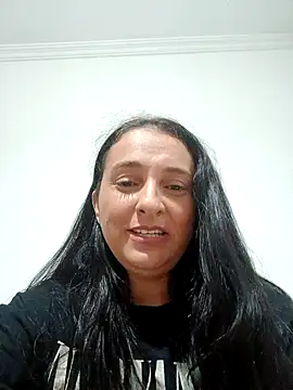 Snapshot of luamel2126 chatting on February 11, 2026, 1:27 am luamel2126 online show from February 11, 2026, 1:27 am