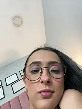 NataliaRivera  online show from March 18, 2026, 12:08 pm