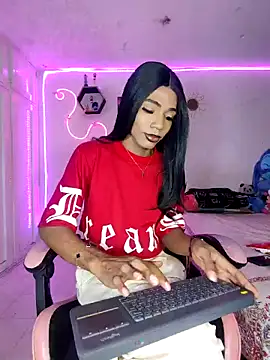 Violeta R  online show from March 29, 2026, 10:00 pm