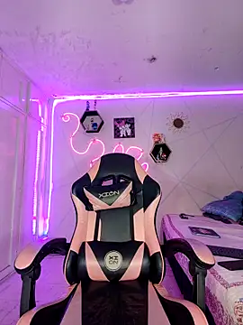 Violeta R  online show from March 22, 2026, 6:04 am