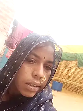 Snapshot of Anjli_hote chatting on February 18, 2026, 6:33 am Anjli hote online show from February 18, 2026, 6:33 am