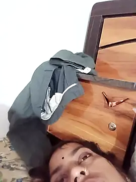 Snapshot of Anjli_hote chatting on February 25, 2026, 11:37 pm Anjli hote online show from February 25, 2026, 11:37 pm