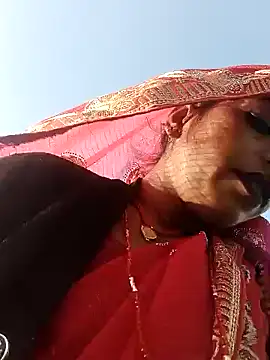 Snapshot of Anjli_hote chatting on February 16, 2026, 11:09 am Anjli hote online show from February 16, 2026, 11:09 am