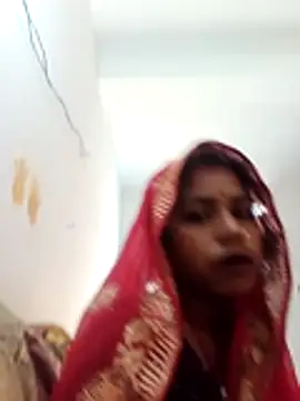 Snapshot of Anjli_hote chatting on February 25, 2026, 11:32 am Anjli hote online show from February 25, 2026, 11:32 am