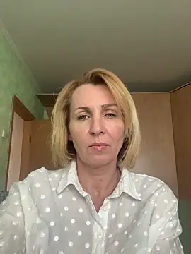 Snapshot of VeltaMur975 chatting on February 19, 2026, 12:02 pm VeltaMur975 online show from February 19, 2026, 12:02 pm