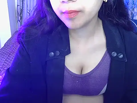 its-sarika01 online show from February 18, 2026, 6:22 am