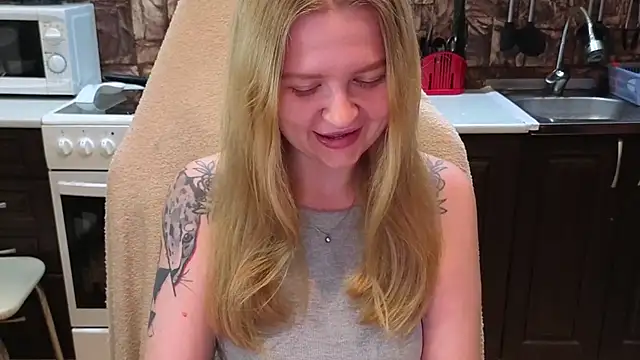 AnitaXVine online show from June 25, 2026, 7:41 pm