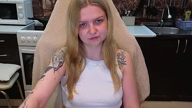 AnitaXVine online show from July 25, 2026, 6:47 pm
