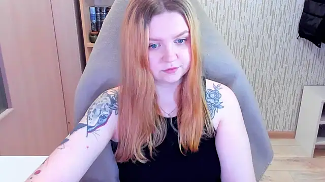 AnitaXVine online show from March 11, 2026, 12:21 pm