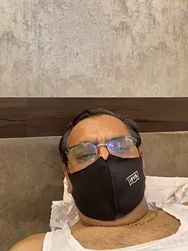 Snapshot of maleattention chatting on February 28, 2026, 5:45 pm maleattention online show from February 28, 2026, 5:45 pm