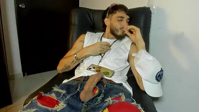 Snapshot of LovexJuxn8 chatting on February 27, 2026, 7:46 pm LovexJuxn8 online show from February 27, 2026, 7:46 pm