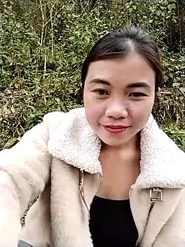 Snapshot of lovely-742 chatting on February 22, 2026, 7:33 am lovely-742 online show from February 22, 2026, 7:33 am