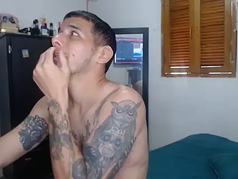 HotSinlge online show from February 16, 2026, 1:43 pm