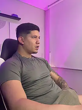  robertobaggioo online show from March 9, 2026, 12:52 pm