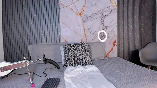 raven noctis  online show from March 7, 2026, 4:08 am