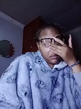 ShantelBootyBoobs online show from June 11, 2026, 5:15 am
