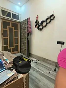 Snapshot of Yk_physique chatting on July 18, 2026, 6:16 pm Yk physique online show from July 18, 2026, 6:16 pm