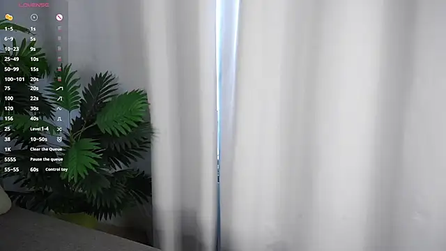 ClarineCasebolt online show from April 10, 2026, 3:02 am