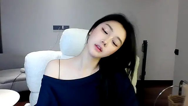 MedeLineayr online show from April 15, 2026, 1:59 pm