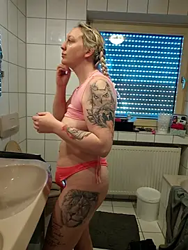 Milas Dreams Dauergeil online show from February 27, 2026, 10:48 am