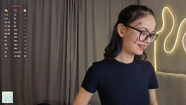 BeatrisRosel online show from February 23, 2026, 6:08 pm