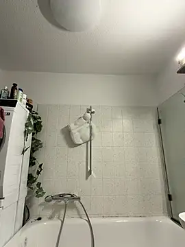 xxxsharkexxx online show from April 2, 2026, 7:09 pm