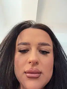 Katty Pery online show from June 10, 2026, 1:01 pm