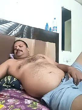 simpleboldman2026 online show from April 3, 2026, 5:52 pm