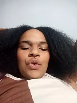 sexygirlatin online show from February 25, 2026, 7:19 am