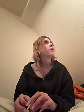 Milli-Kiss online show from April 11, 2026, 8:12 pm