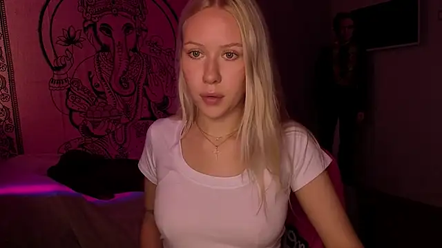 pureeangel online show from March 13, 2026, 11:26 am