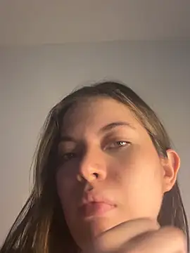 alyabelova online show from June 19, 2026, 2:39 am