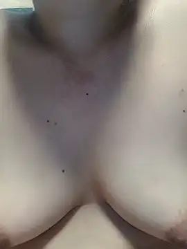 squirtshantal online show from September 9, 2025, 1:49 am