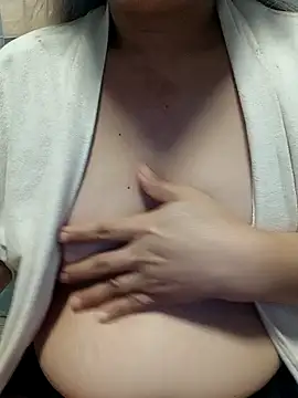 squirtshantal online show from March 16, 2026, 10:56 pm