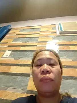 Snapshot of squirtshantal chatting on February 2, 2026, 10:20 pm squirtshantal online show from February 2, 2026, 10:20 pm