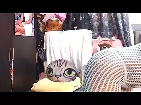 alanalaurent15 online show from March 7, 2026, 8:43 am