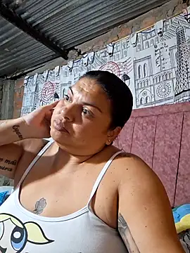 Juli Powl online show from April 10, 2026, 1:34 am