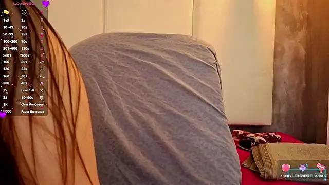 sara puerta   online show from March 12, 2026, 6:56 pm