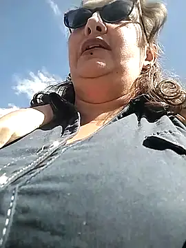 Snapshot of _Saraqueen chatting on February 26, 2026, 3:01 pm Saraqueen online show from February 26, 2026, 3:01 pm