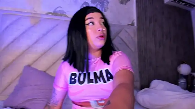 SarahRizof online show from March 18, 2026, 5:21 am