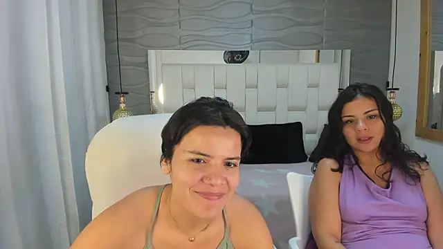 Veyra sereny online show from March 4, 2026, 10:50 pm