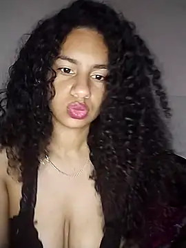 Snapshot of RizHoney chatting on February 13, 2026, 12:05 pm RizHoney online show from February 13, 2026, 12:05 pm