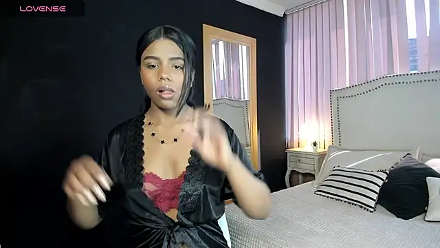 madii lenon online show from March 23, 2026, 7:47 pm