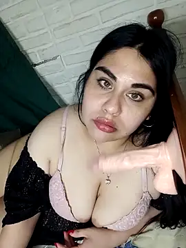 Snapshot of Sol_luvv chatting on March 2, 2026, 4:46 am Sol luvv online show from March 2, 2026, 4:46 am