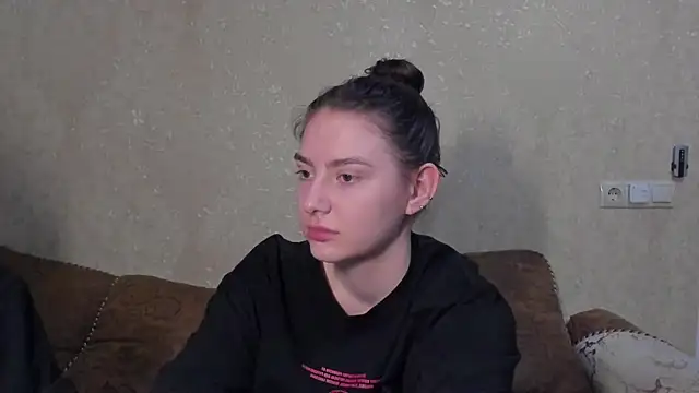 Snapshot of love_lina_muuur chatting on February 23, 2026, 3:34 pm love lina muuur online show from February 23, 2026, 3:34 pm