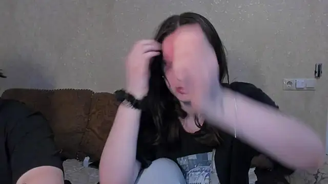 Snapshot of love_lina_muuur chatting on February 19, 2026, 8:17 pm love lina muuur online show from February 19, 2026, 8:17 pm